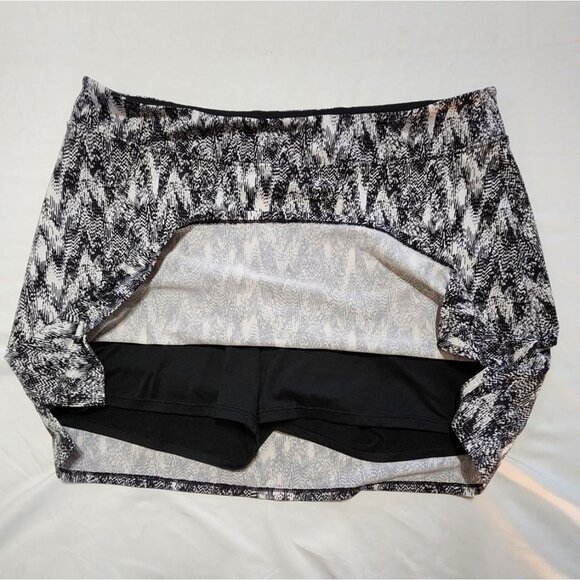 Tranquility Womens Black White Chevron Skort Size Large - Picture 6 of 6